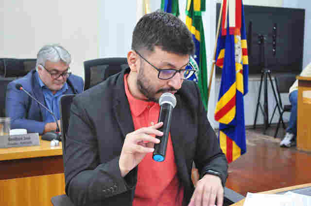 Projeto de Lei que cria Programa Vis&atilde;o Legal na Terceira Idade &eacute; apresentado na C&acirc;mara