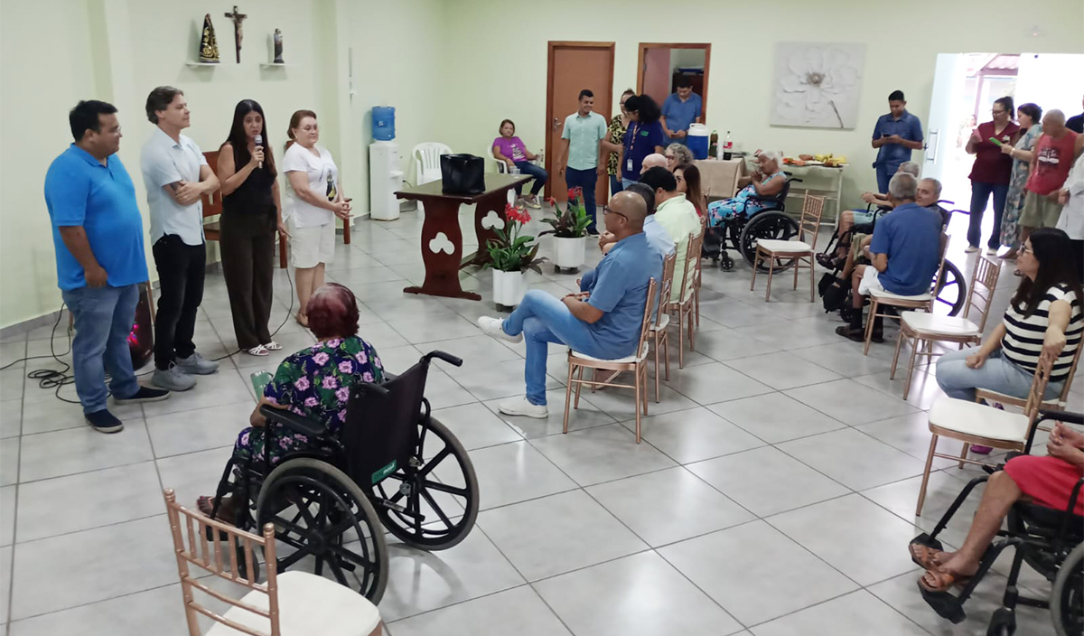 Prefeito eleito Doutor Gabriel e Bia Cavassa visitam Asilo São José e Cidade Dom Bosco