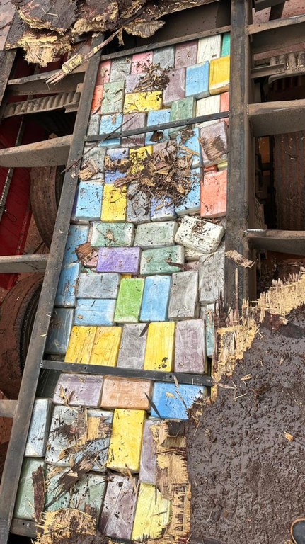 PF apreende mais de 400 kg de coca&iacute;na em Aparecida do Taboado