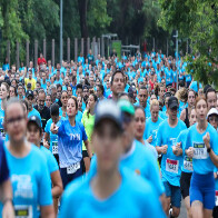 Corrida dos Poderes une fam&iacute;lias na pr&aacute;tica esportiva e na busca por bem-estar e pelo melhor de si