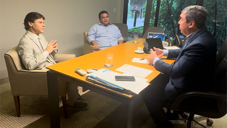Em reuni&atilde;o com governador, Doutor Gabriel discute projetos e a&ccedil;&otilde;es para 2025