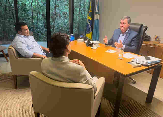 Em reuni&atilde;o com governador, Doutor Gabriel discute projetos e a&ccedil;&otilde;es para 2025