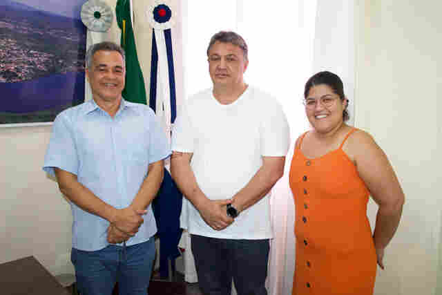 Prefeito eleito Munir Ramunieh e Prefeito Iranil Soares discutem continuidade de obras e projetos para Lad&aacute;rio em transi&ccedil;&atilde;o de governo