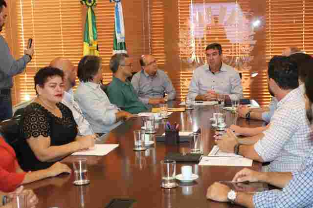 Prefeitura de Lad&aacute;rio anuncia lan&ccedil;amento de licita&ccedil;&atilde;o para pavimenta&ccedil;&atilde;o e drenagem de ruas da linha de &ocirc;nibus