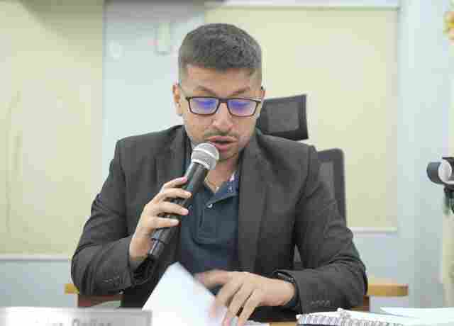 Allex busca informa&ccedil;&otilde;es sobre andamento e conclus&atilde;o de obras na cidade