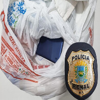 Policiais penais interceptam celular que estava com idosa para ser entregue no pres&iacute;dio masculino de Corumb&aacute;