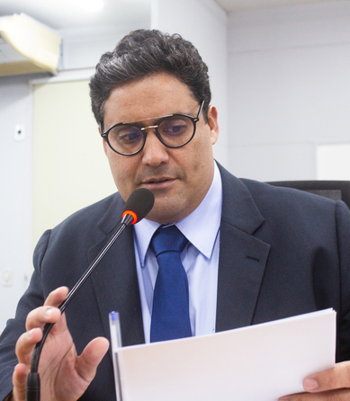Chic&atilde;o cobra solu&ccedil;&atilde;o para caso de im&oacute;vel p&uacute;blico abandonado em Corumb&aacute;