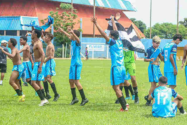 Corumbaense vence N&aacute;utico e est&aacute; na decis&atilde;o do Estadual Sub-15