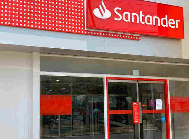 Alexandre cobra esclarecimentos em rela&ccedil;&atilde;o ao fechamento de ag&ecirc;ncia banc&aacute;ria na cidade