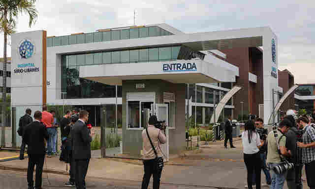 Hemorragia n&atilde;o afeta fun&ccedil;&atilde;o cerebral do presidente, diz m&eacute;dico de Lula 