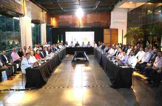 Balan&ccedil;o 2024: Primeiro escal&atilde;o do Governo de MS destaca transpar&ecirc;ncia de a&ccedil;&otilde;es, parcerias e resultados