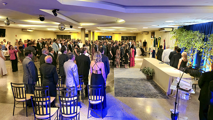 Em noite de gala, C&acirc;mara homenageia personalidades com t&iacute;tulos de Cidad&atilde;o Corumbaense 