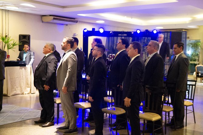 Em noite de gala, C&acirc;mara homenageia personalidades com t&iacute;tulos de Cidad&atilde;o Corumbaense 