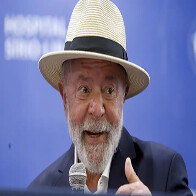 "Eu estou tranquilo, me sinto bem", diz Lula ap&oacute;s alta de hospital