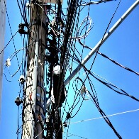 Energisa &eacute; obrigada a notificar empresas para remo&ccedil;&atilde;o de fios inutilizados na cidade