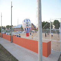 Prefeitura de Lad&aacute;rio inaugura Pra&ccedil;a P&uacute;blica com pista de skate e quadra de areia