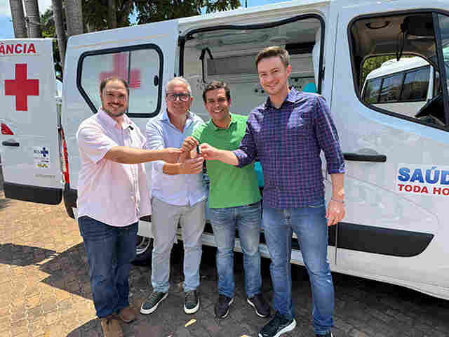 Beto Pereira coloca p&eacute; na estrada durante o recesso e visita seis munic&iacute;pios, acompanha obras e garante mais de R$ 10 milh&otilde;es em emendas