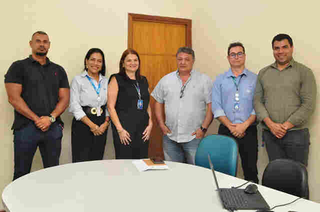 Gest&atilde;o Municipal reafirma parceria com SENAI para ampliar Programa Qualifica Lad&aacute;rio