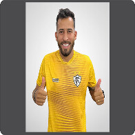 Nascido na cidade, volante Leandro Bulh&otilde;es comemora acerto com o Corumbaense para a disputa do estadual do MS