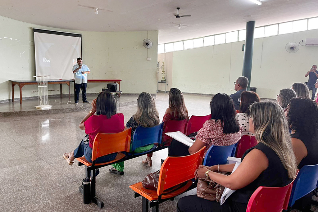 Para novos diretores, prefeito Dr. gabriel destaca importância da gestão democrática na REME