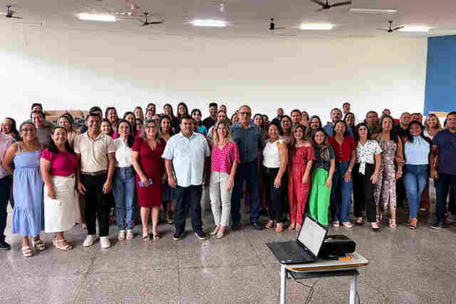 Para novos diretores, prefeito Dr. gabriel destaca import&acirc;ncia da gest&atilde;o democr&aacute;tica na REME 