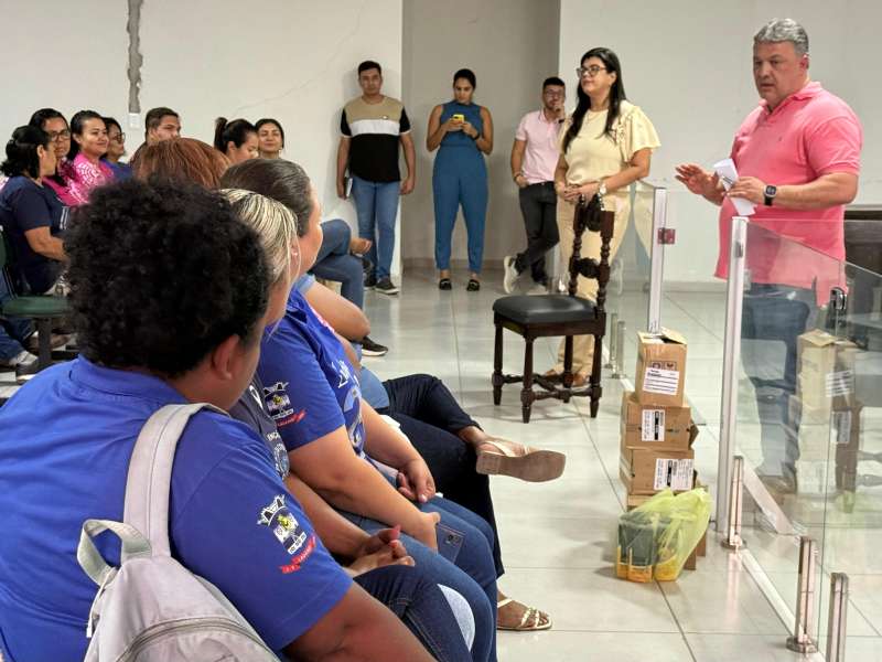 Agentes de saúde e endemias de Ladário se reúnem com Chefe do Executivo Ladarense