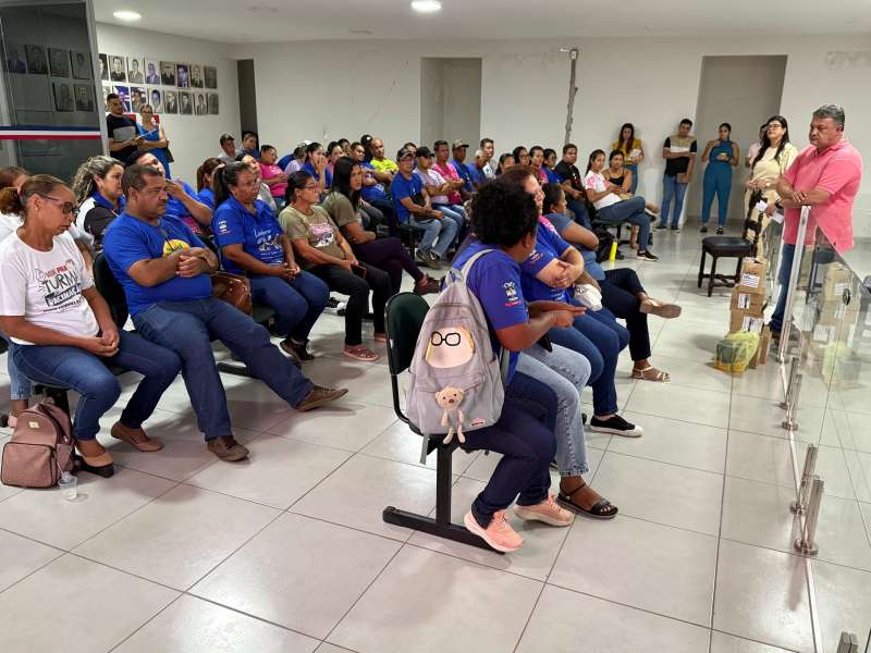 Agentes de saúde e endemias de Ladário se reúnem com Chefe do Executivo Ladarense