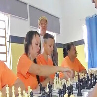 Xadrez que Liberta: esporte da mente &eacute; ferramenta para o futuro de reeducandas em Corumb&aacute;