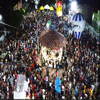 Milhares de pessoas entram na folia no primeiro "Esquenta de Carnaval 2025" de Lad&aacute;rio!