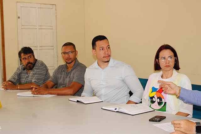 Reuni&atilde;o entre Prefeitura de Lad&aacute;rio e SITEL consolida avan&ccedil;os para os servidores da educa&ccedil;&atilde;o