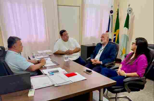 Reuni&atilde;o estrat&eacute;gica entre Prefeitura de Lad&aacute;rio e Superintend&ecirc;ncia Estadual do Minist&eacute;rio da Sa&uacute;de discute projetos para a Sa&uacute;de local