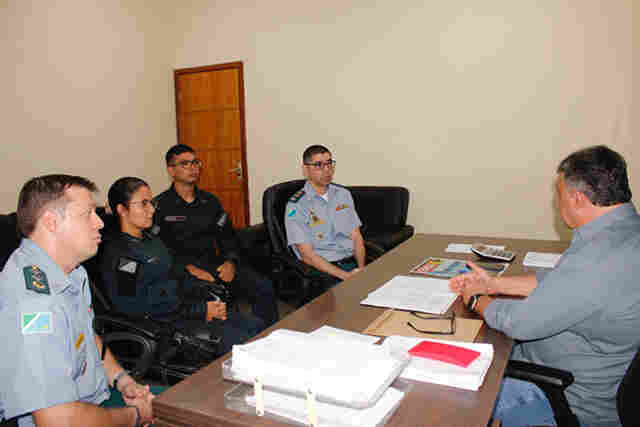 Administra&ccedil;&atilde;o p&uacute;blica e Pol&iacute;cia Militar discutem a seguran&ccedil;a p&uacute;blica em Lad&aacute;rio
