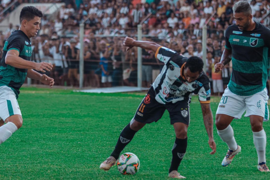Corumbaense bate FC Pantanal e assume liderança provisória do Estadual