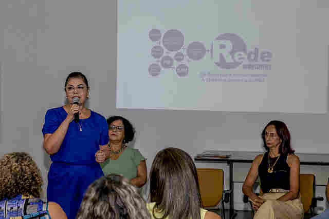 Encontro apresenta reestrutura&ccedil;&atilde;o da Rede de combate &agrave; viol&ecirc;ncia contra a mulher