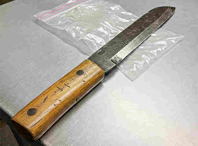 Alterado, homem armado com fac&atilde;o amea&ccedil;ava pedestres na rua Joaquim Murinho em Corumb&aacute;