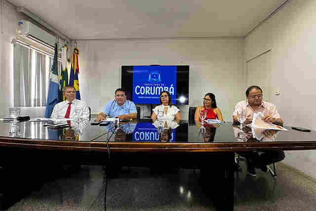 Em entrevista coletiva, prefeito faz balan&ccedil;o dos primeiros 30 dias de gest&atilde;o