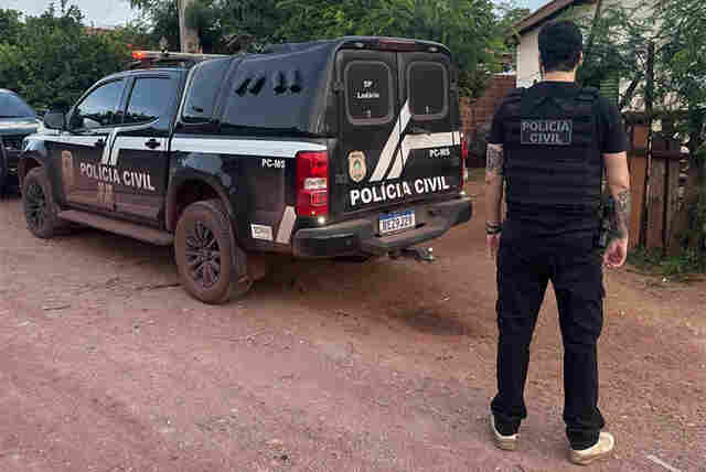 Pol&iacute;cia Civil fecha oito bocas de fumo e prende quatro pessoas durante Opera&ccedil;&atilde;o &ldquo;Abre Alas&rdquo; em Lad&aacute;rio