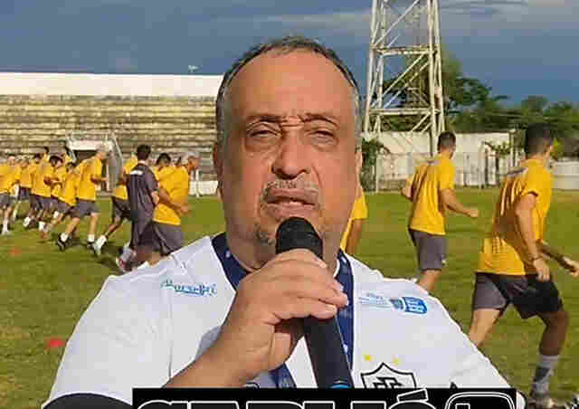 Com tr&ecirc;s derrotas consecutivas, Corumbaense anuncia o desligamento do t&eacute;cnico Charles de Almeida