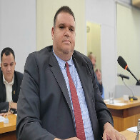 Vereador Jovan pede revitaliza&ccedil;&atilde;o da pra&ccedil;a p&uacute;blica localizada no Bairro Generoso