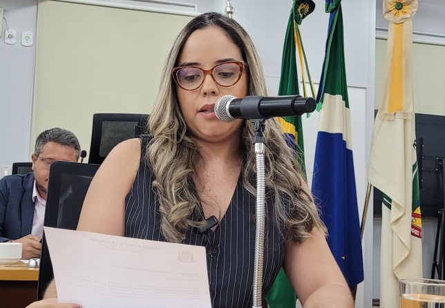 Hanna pede informa&ccedil;&otilde;es detalhadas sobre a paralisa&ccedil;&atilde;o das obras da Escola Pedro Paulo