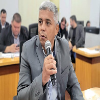 Edinaldo cobra provid&ecirc;ncias em rela&ccedil;&atilde;o &agrave; falta de professores em Porto Esperan&ccedil;a