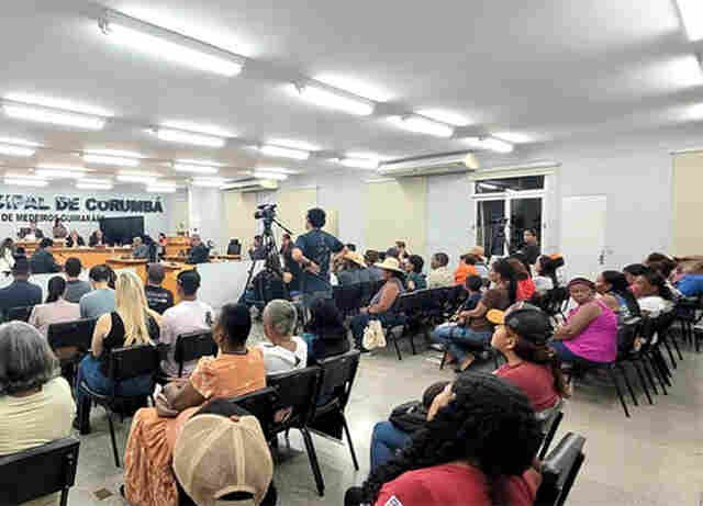 C&acirc;mara vai buscar apoio das autoridades para atender fam&iacute;lias do Paiagu&aacute;s