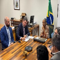 Governo de MS discute em Bras&iacute;lia a&ccedil;&otilde;es de preven&ccedil;&atilde;o a inc&ecirc;ndios e dragagem do Rio Paraguai