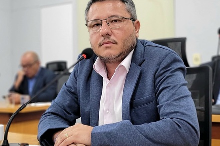 Matheus Cazarin solicita presen&ccedil;a de m&eacute;dicos pediatras e enfermeiros nas creches municipais