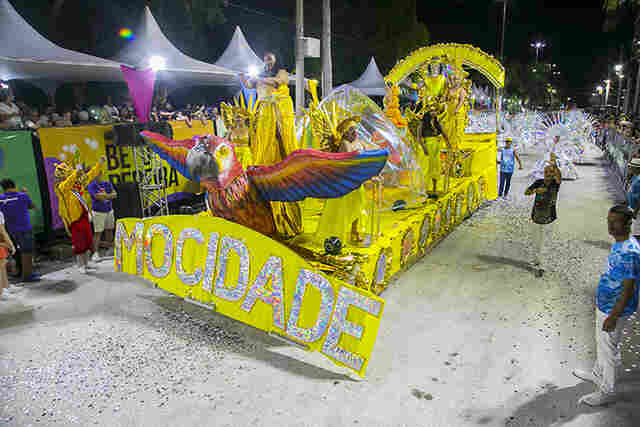 Mocidade canta a &ldquo;&Aacute;gua Ess&ecirc;ncia da Vida&rdquo; e levanta a General Rondon