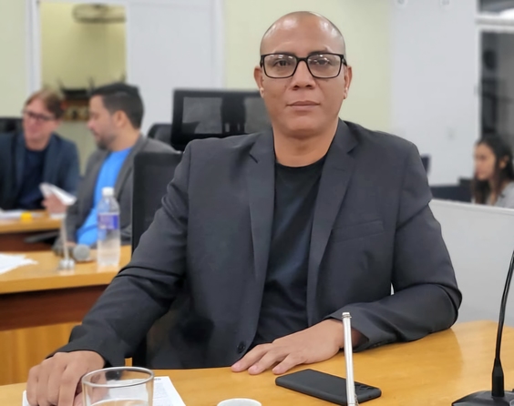Hesley prop&otilde;e cria&ccedil;&atilde;o de Banco de Apoio e Incentivo a Inser&ccedil;&atilde;o no Mercado de Trabalho