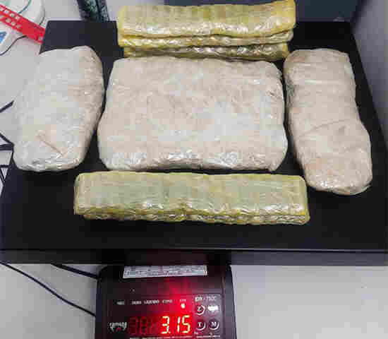 Duas mulheres s&atilde;o detidas com 3kg de drogas em &ocirc;nibus que saiu de Corumb&aacute; com destino &agrave; S&atilde;o Paulo