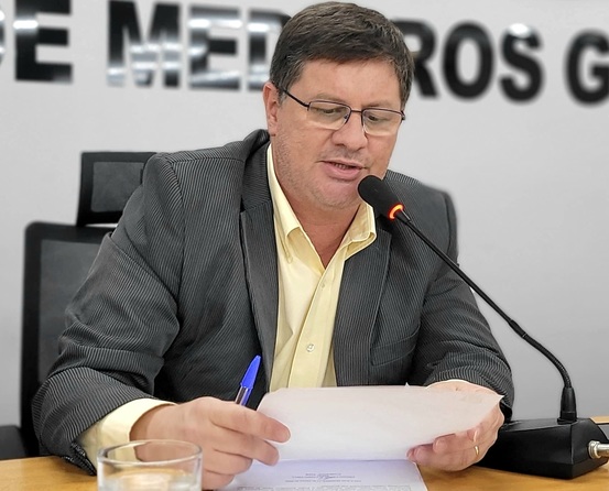Presidente da C&acirc;mara Bira reivindica recupera&ccedil;&atilde;o do sistema de ilumina&ccedil;&atilde;o p&uacute;blica do Corumbella II