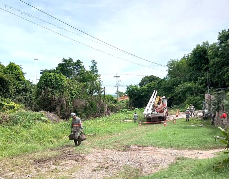 Secretaria de Infraestrutura e ENERGISA realizam extens&atilde;o da rede el&eacute;trica em Lad&aacute;rio