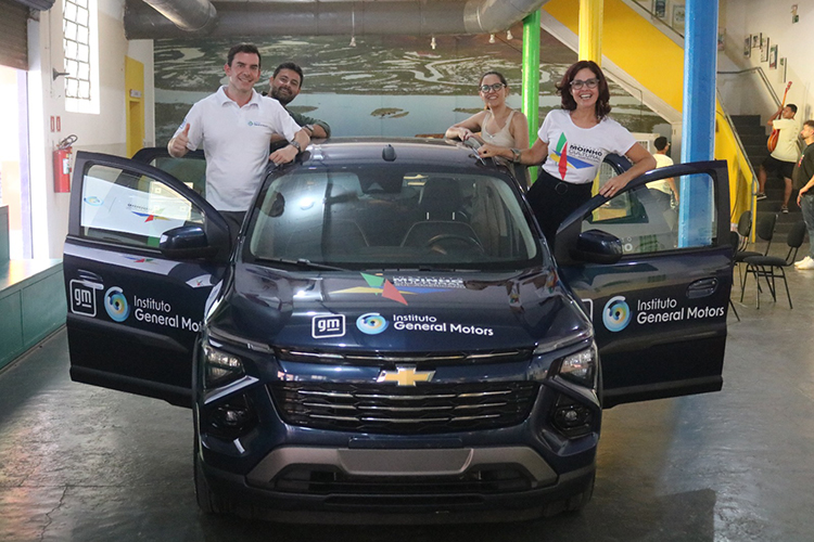 Instituto Moinho Cultural Sul-Americano recebe ve&iacute;culo em parceria com o Instituto General Motors para ampliar atendimento &agrave;s fam&iacute;lias da regi&atilde;o